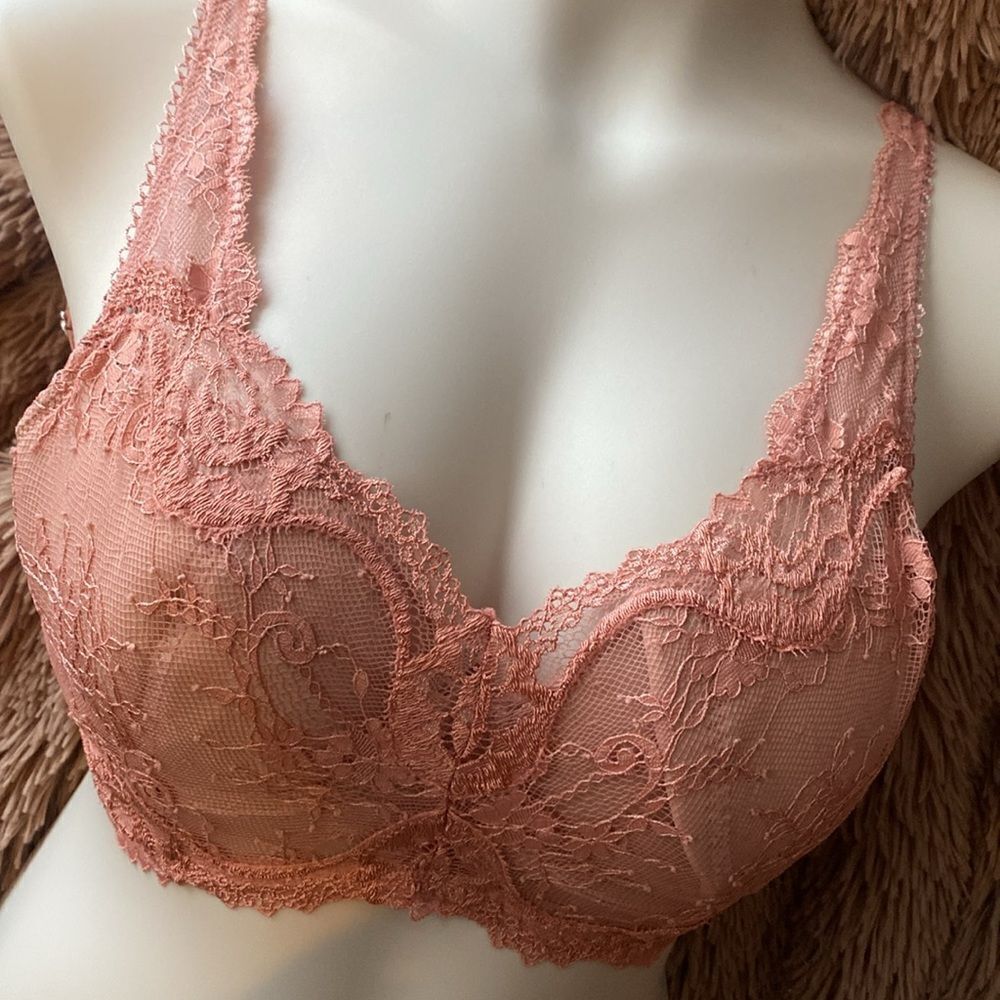 Victoria’s Secret DREAM ANGELS Lace lined demi Bra peach Coral Orange 32D